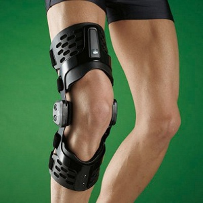 Бандаж на коленный сустав (наколенник) регулируемый, жесткий 3131, OPPO